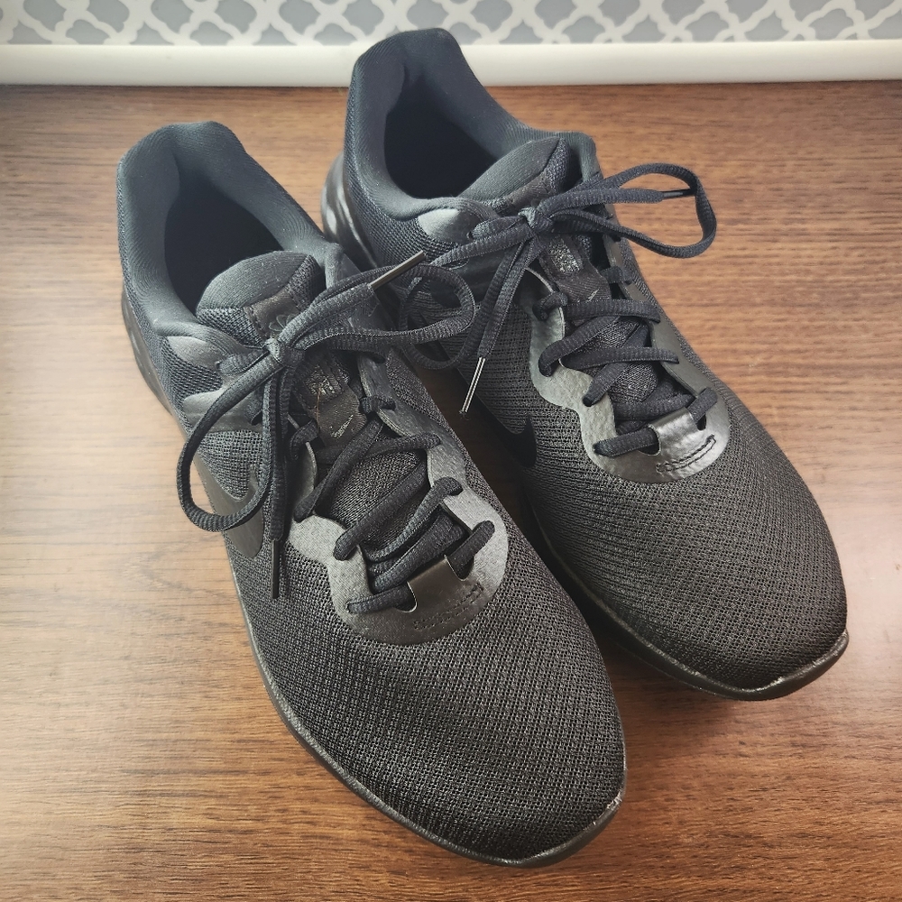 Nike Revolution 6 Next Nature Running Shoe Black 9.5 Mens
